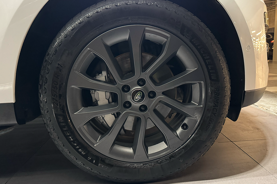 RANGE ROVER SPORT D300 DYNAMIC SE